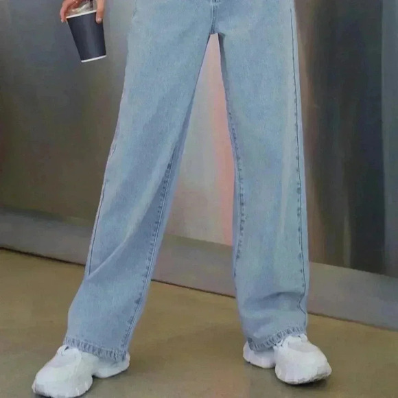 Casual Wide Leg Jeans Light Wash Blue - Picture 3 of 5